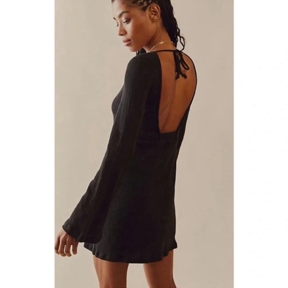 NWOT Free People Beach Brynne Black Bell Sleeve Mini - Picture 1 of 10